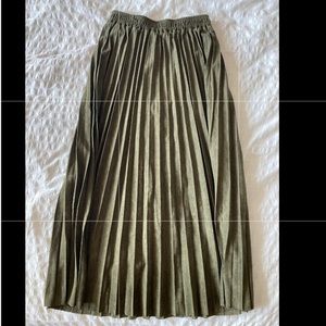Oak and Fort Suede Pleated Skirt